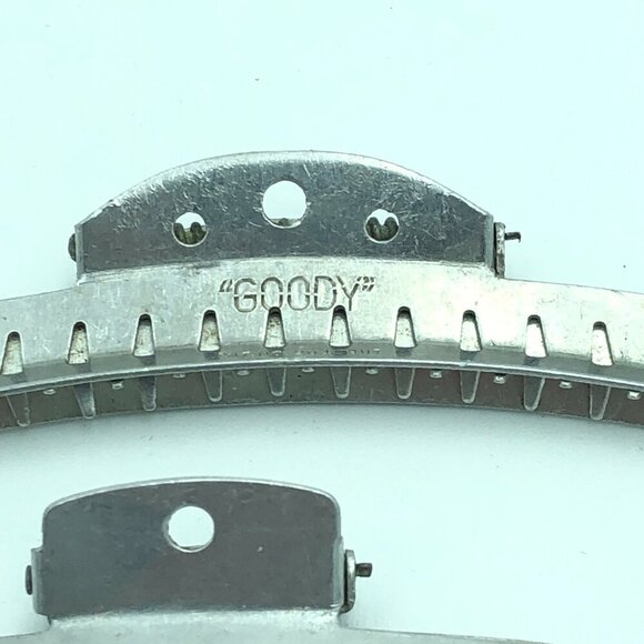 Lot of Vintage Metal Hair Stylists Clips - Picture 2 of 8